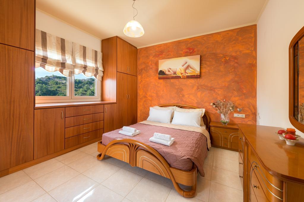 Natura House Ялисос Екстериор снимка
